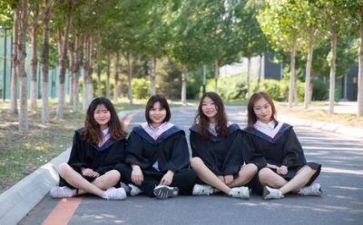 毕业评价表自我评价800推荐7篇
