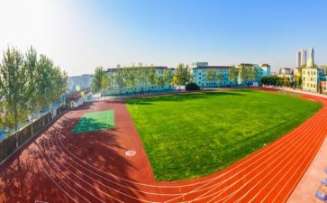 《操场上》教案7篇