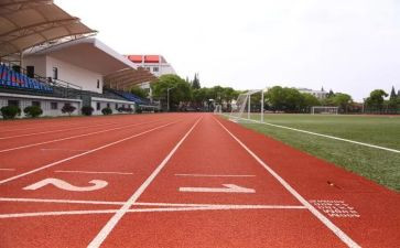 《操场上》教案通用5篇