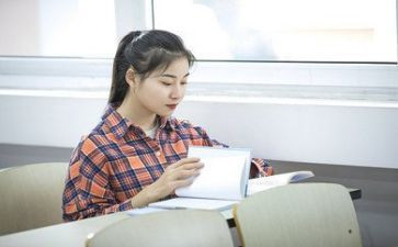 大学教师自我评价8篇