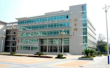 大专毕业生级自我鉴定推荐5篇