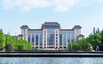 高校毕业生自我鉴定范文参考5篇