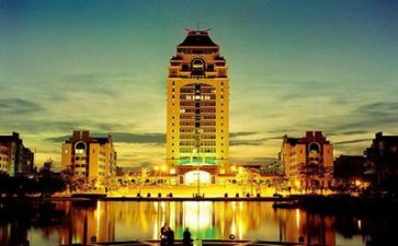 高校教师年个人总结通用8篇