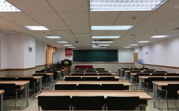教室作文300字8篇