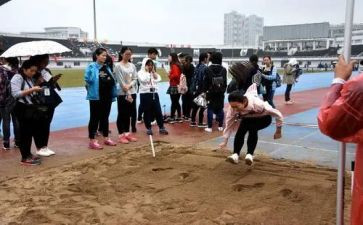 立定跳远跳远教案8篇