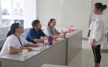 做文员面试自我介绍8篇