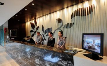 前台工作总结及反思8篇