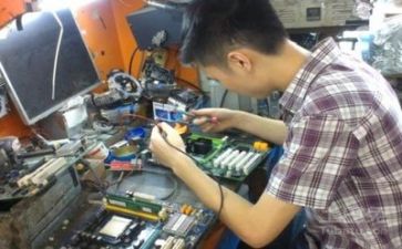 维修组月度工作总结6篇