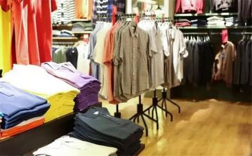 小班学穿衣服教案7篇