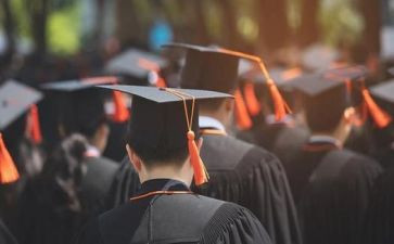 大学应届毕业生自我鉴定推荐5篇