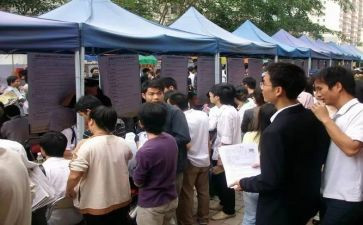 大学生应聘的自我介绍8篇