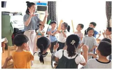 幼儿园教师班务工作总结7篇